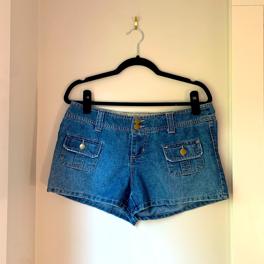 Vintage Y2K denim shorts